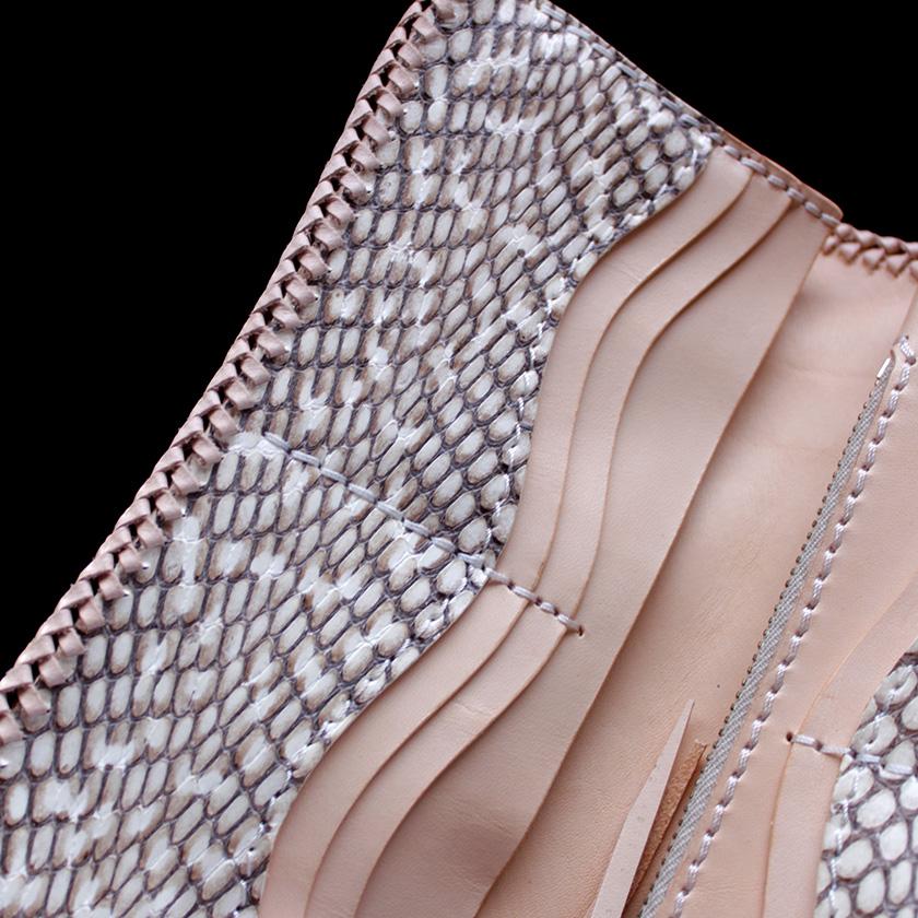 コブラ頭付き長財布/ファイヤートライバル/ブラック&ナチュラル/レース編み/バイカーズウォレット |  | 17