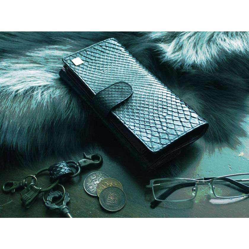廃盤売り切りのため値下げ！パイソン 長財布・マットブラック/大容量長財布/カード収納24枚/ベロ付 |  | 09