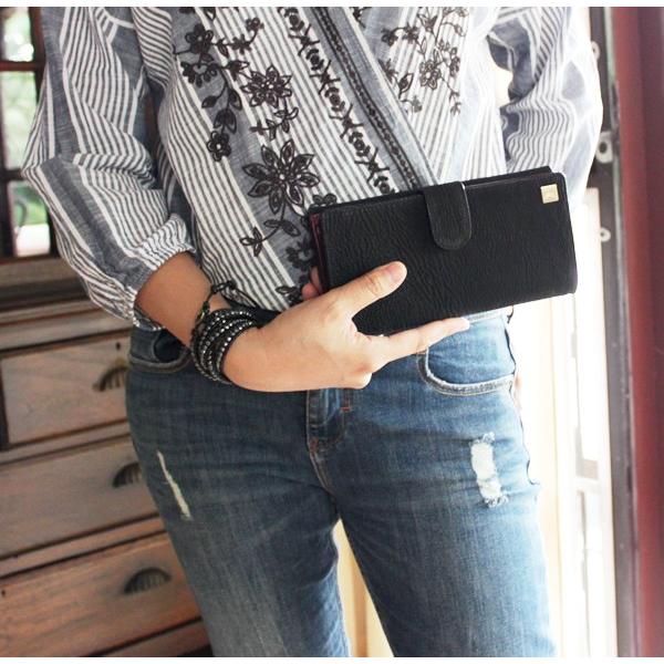 廃盤売り切りのため値下げ！シャーク 長財布・ブラック/大容量長財布/カード収納24枚/ベロ付 |  | 06