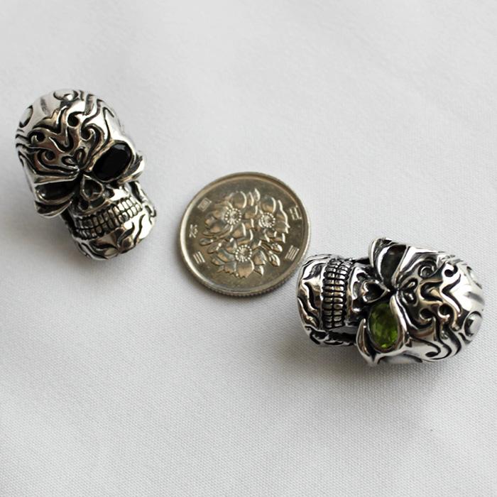 コンチョ ボタン/ネジ式/スカルトライバル・ミドルサイズ/ジルコニアコンチョ/レザークラフト/バイカーズウォレット/コンチョシルバー925 |  | 02