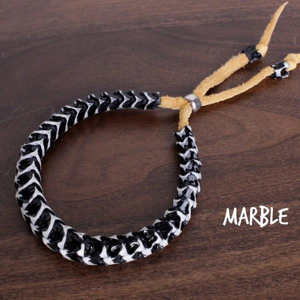 パイソンボーン・鹿紐ブレスレット/マーブル/ブラック |  | 01