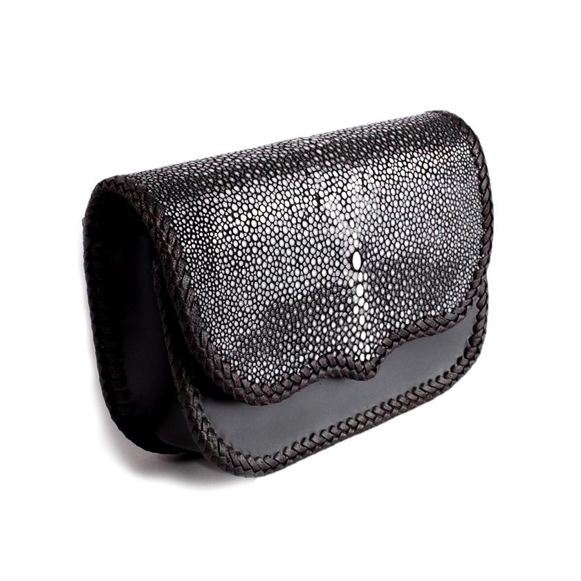 ウエストポーチ / ウエストバッグ  エイ革ブラック サドルレザーベース BUDDY |  | 01