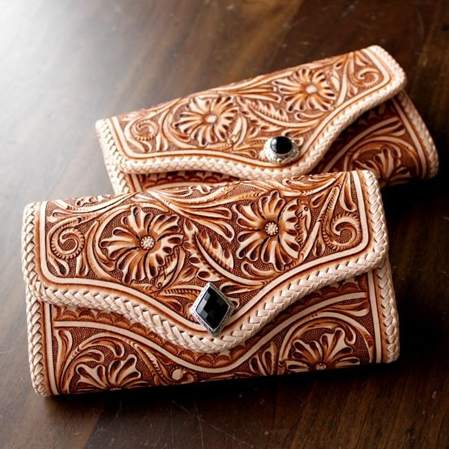 ウォレットバッグ/カービングウォレット/総手彫りフローラルジャバラ/ダイヤカットオニキスコンチョ |  | 09