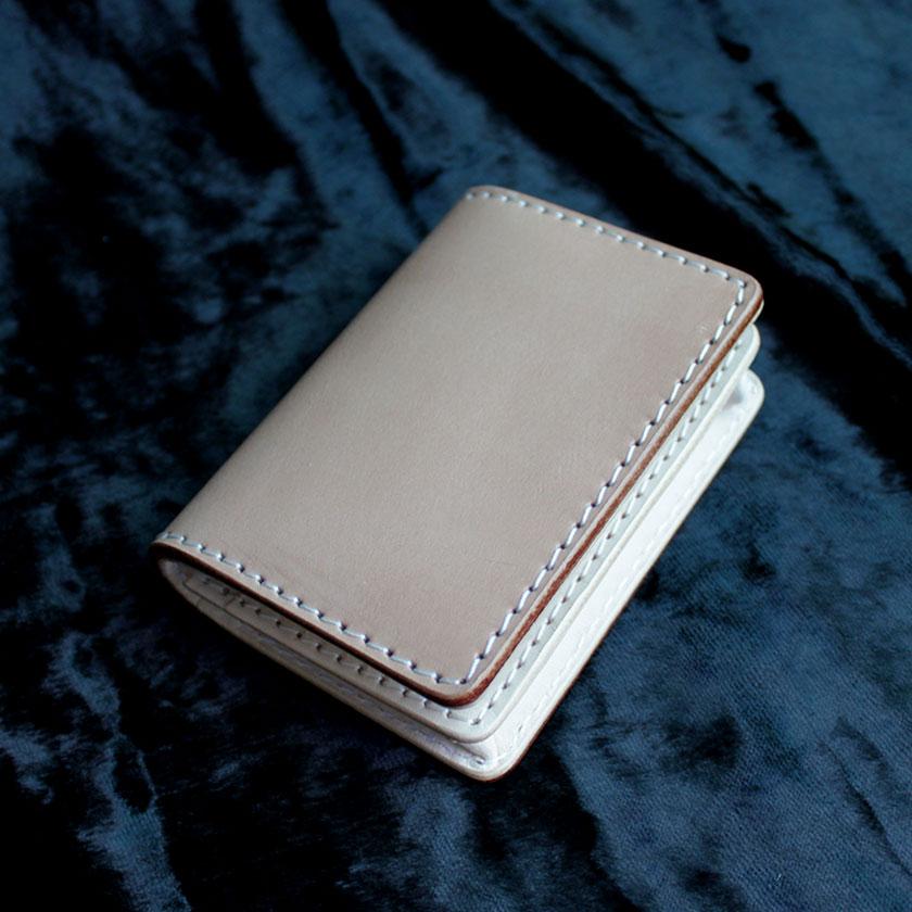 栃木レザー/カードケース/グレージングサドルレザーヌメ革/ナチュラル・ブラック |  | 04