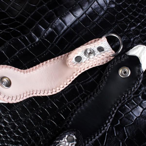 キーホルダー 革/コブラ頭付きベルトループ/ブラック ナチュラル |  | 04