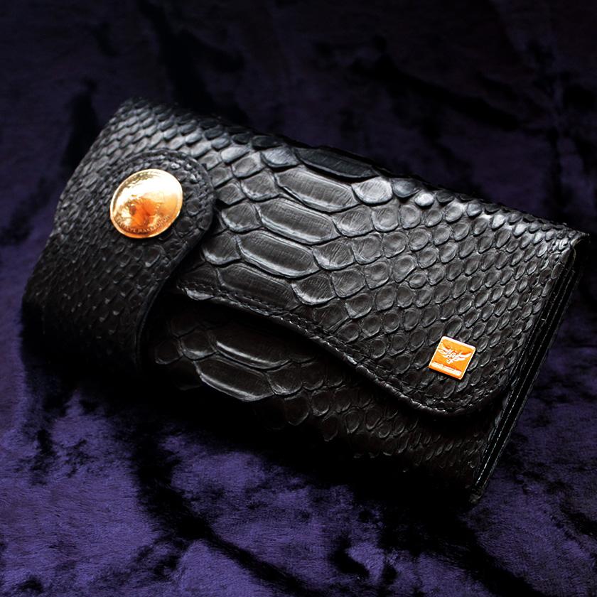 パイソンマットブラック・コンチョ付き長財布/バックカット腹側/カード収納20枚/Desire |  | 01