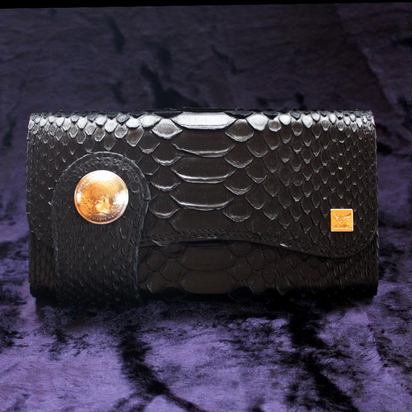 パイソンマットブラック・コンチョ付き長財布/バックカット腹側/カード収納20枚/Desire |  | 02