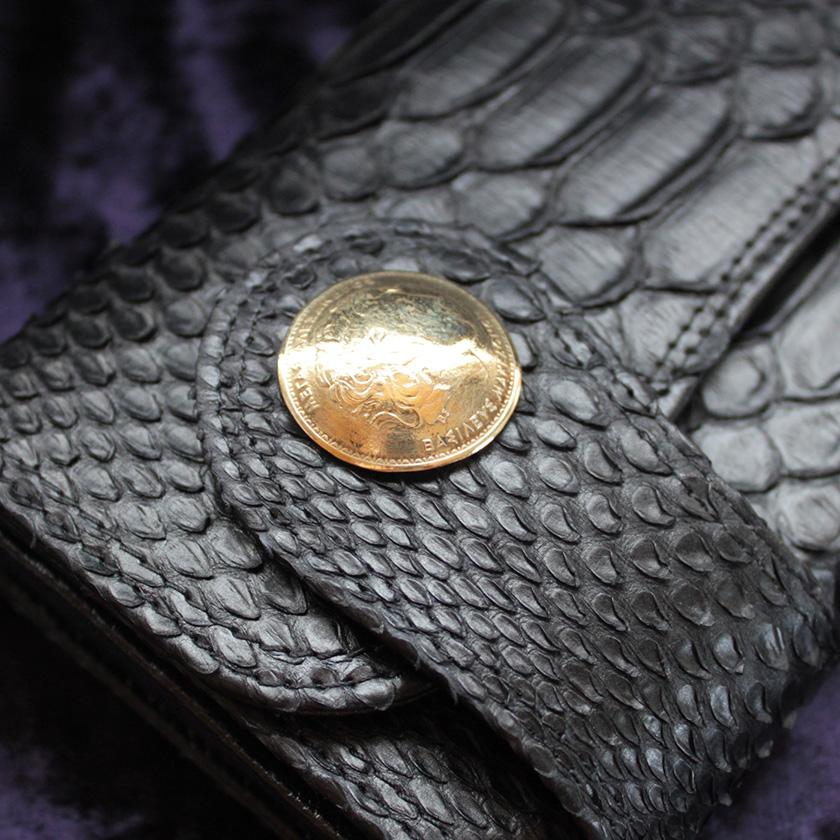 パイソンマットブラック・コンチョ付き長財布/バックカット腹側/カード収納20枚/Desire |  | 06