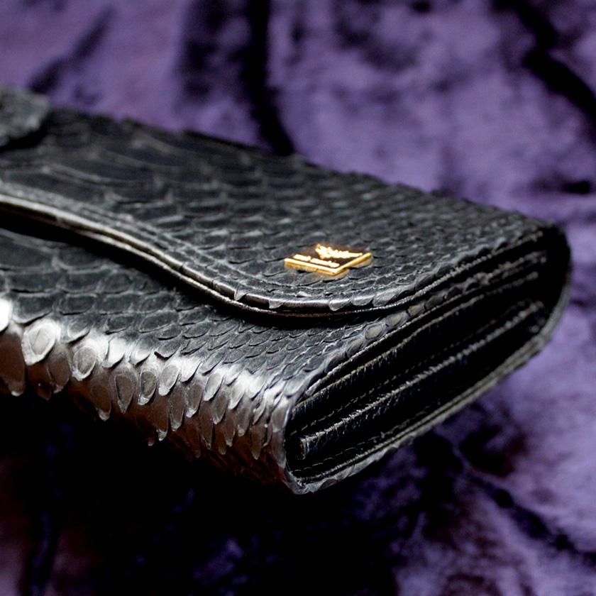 パイソンマットブラック・コンチョ付き長財布/バックカット腹側/カード収納20枚/Desire |  | 08