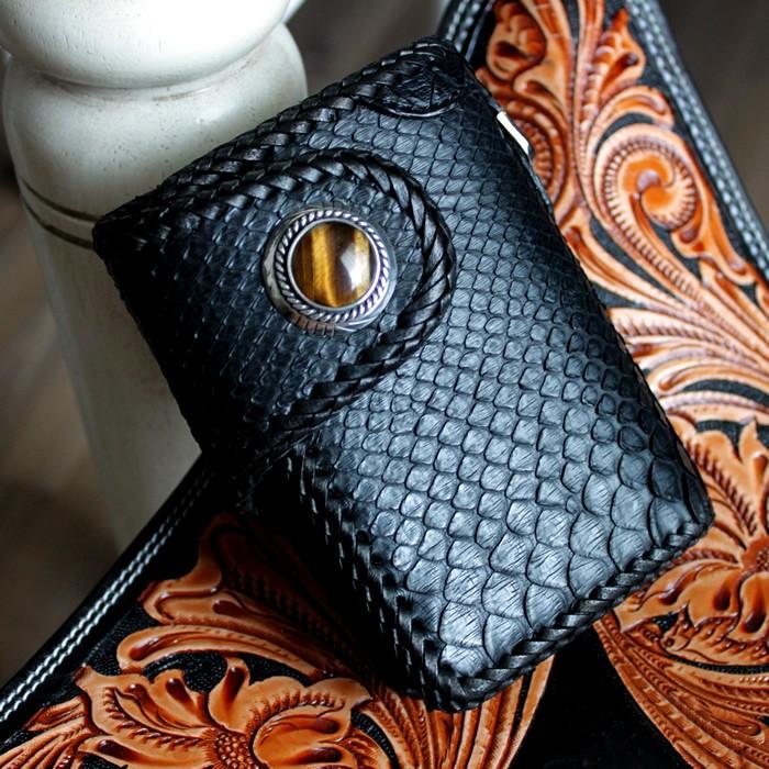 バイカーズウォレット 二つ折り財布 パイソン ハーフウォレット ブラック メンズ /コンチョタイガーアイ/INSIDE サドルBlack |  | 04
