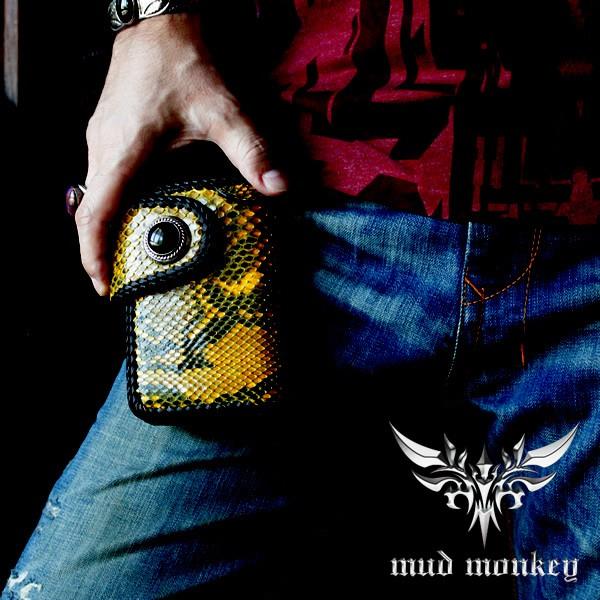 バイカーズウォレット パイソン ハーフウォレット イエローゴールド メンズ/コンチョオニキス/INSIDE サドルBlack |  | 05