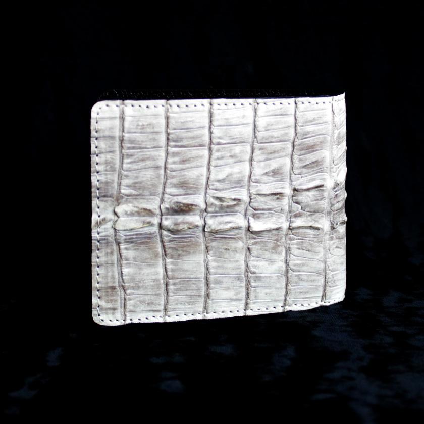 カイマンワニ革/二つ折り財布/ショートウォレット/ヒマラヤンテイルA/ビンテージホワイト |  | 01