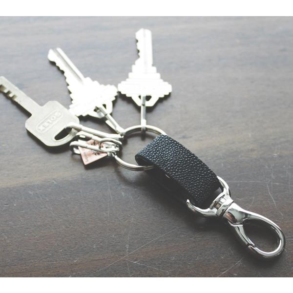 キーホルダー 革/スティングレイレザーブラック・5連フック |  | 04