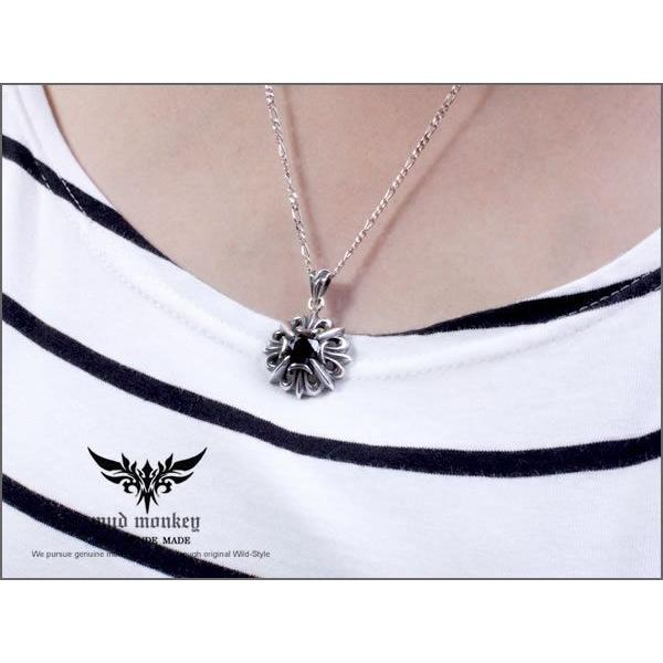 シルバー925ペンダント トップ/ユリゴシック　CZクリスタル＆ブラック |  | 03