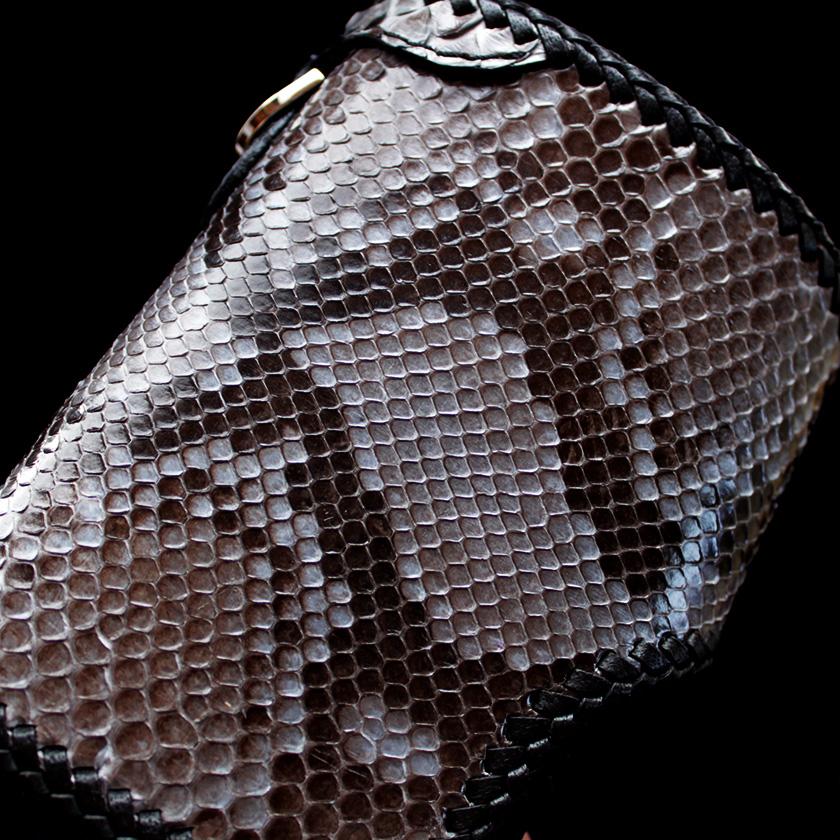 パイソン・ミドルウォレット /二つ折り財布 /グレーパイソン/INSIDEサドルBlack |  | 05