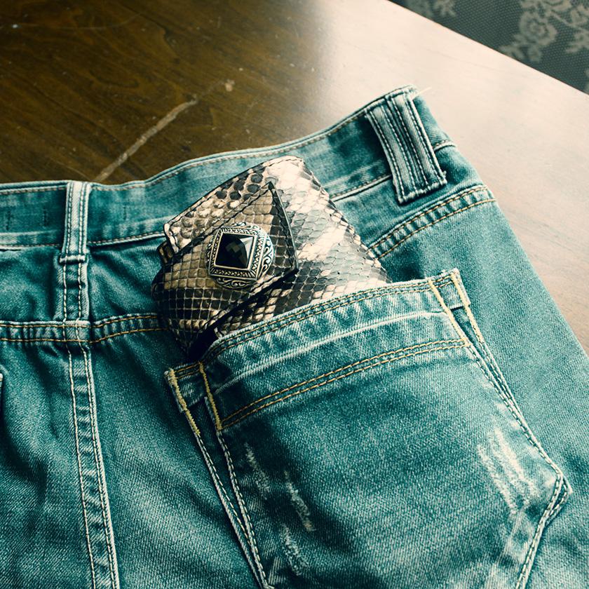 パイソン 長財布 バイカーズウォレット・サドルブラック・インナーパイソン KATANA /コンチョMDオニキス |  | 05