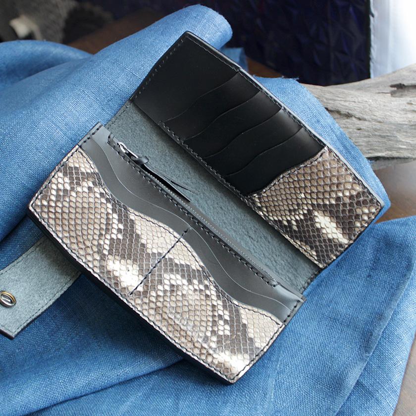 パイソン 長財布 バイカーズウォレット・サドルブラック・インナーパイソン KATANA /コンチョMDオニキス |  | 13