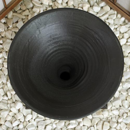 1点物 花器 黒 マット 金線 生花 立花 池坊 生け花 数量限定 和風 洋風