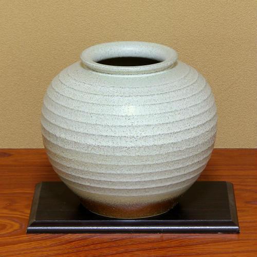 信楽焼 花瓶 白 チタン 千段 丸 8号 おしゃれ 一輪挿し 小さい 花入 北欧 陶器 花びん 花器 フラワーベース 信楽焼き(MB010-08G)の画像