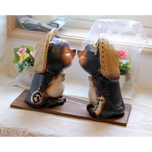 信楽焼 狸 置物 キス たぬきの置物 6号 メス(名入れも可) 玄関 狸置物