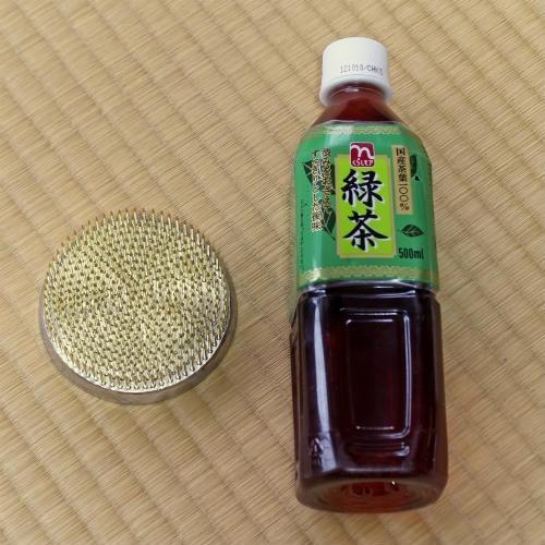 メール便対応] 生け花 用 剣山 直径8.5cm (M-8) 花留め 華道 道具 用品