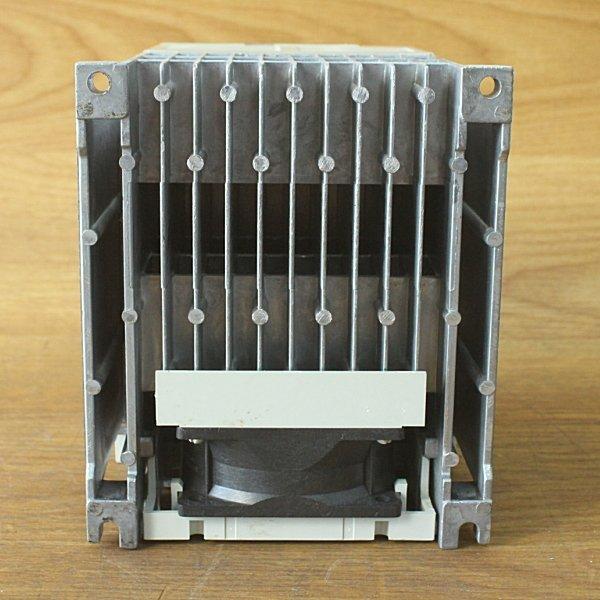 三菱 FREQROL-E500 FR-E520-2.2K インバータ 3相200V : 無限堂あいち