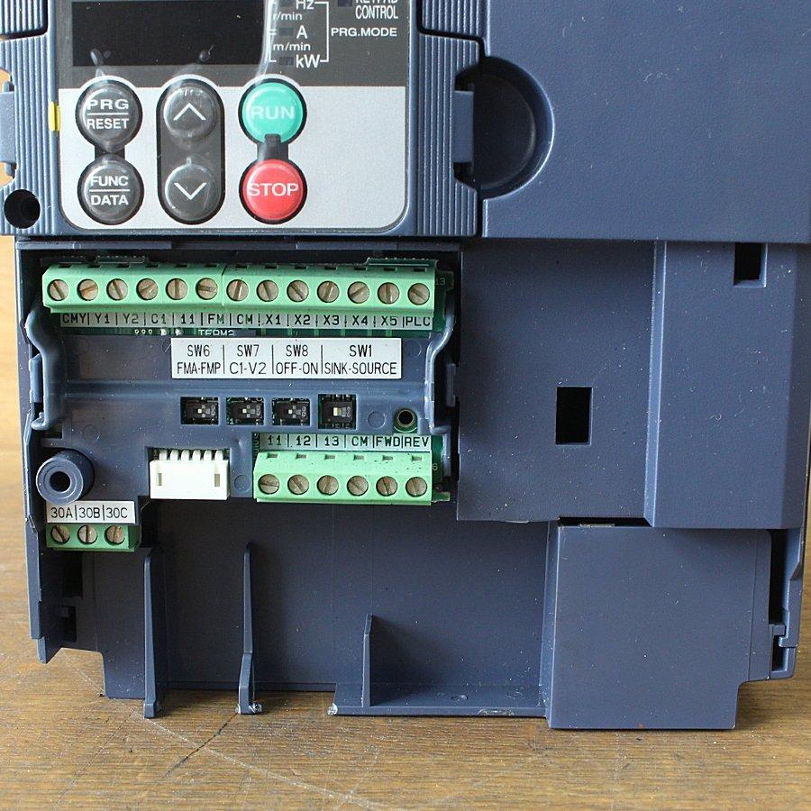 富士電機インバーター FRENIC-Multi FRN3.7E1S-2J 3相200V/3.7kW(5馬力