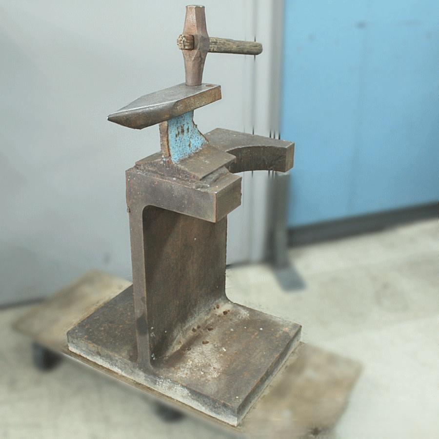 アンビル 金床 レールアンビル 自作品 台付き ハンマー付き