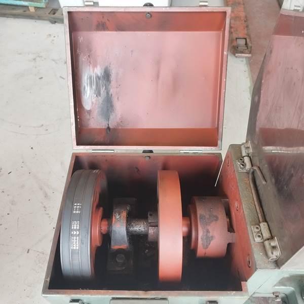 森田精機工業 プラスチックス粉砕機 JC-5LD型 5馬力 3.7kW 森田精機工業 プラスチックス粉砕機 JC-5LD型 5馬力 3.7kW