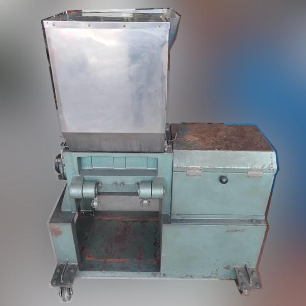 森田精機工業 プラスチックス粉砕機 JC-5LD型 5馬力 3.7kW 森田精機工業 プラスチックス粉砕機 JC-5LD型 5馬力 3.7kW