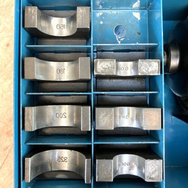 IZUMI/泉精器 12号A/R14E-F 油圧ヘッド分離式圧縮工具・電動油圧 IZUMI/泉精器 12号A/R14E-F 油圧ヘッド分離式圧縮工具・電動油圧