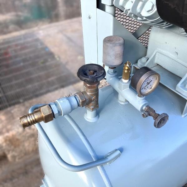HITACHI/日立産機 11P-9.5V6 15馬力給油式レシプロ HITACHI/日立産機 11P-9.5V6 15馬力給油式レシプロ