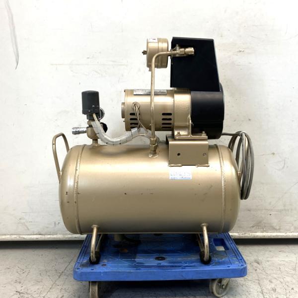 TOSHIBA/東芝 SLP7D-4T4 0.4kW/1/2馬力 オイルレス TOSHIBA/東芝 SLP7D-4T4 0.4kW/1/2馬力 オイルレス