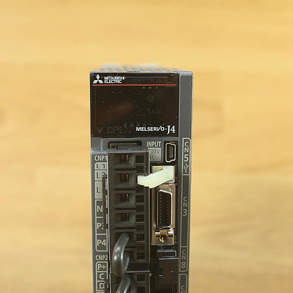 MR-J4-60B ACサーボアンプ 未使用）三菱電機 MR-J4-60B サーボアンプ MELSERVO 2020年製 AC