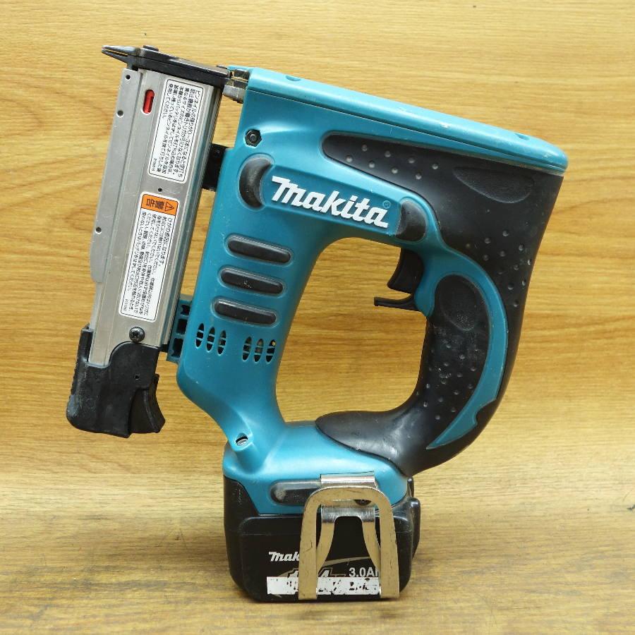 マキタ　充電式14.4vピンタッカ　PT350D makita/マキタ PT350D 14.4V/3.0Ah 充電式ピンタッカ : 無限堂あいち