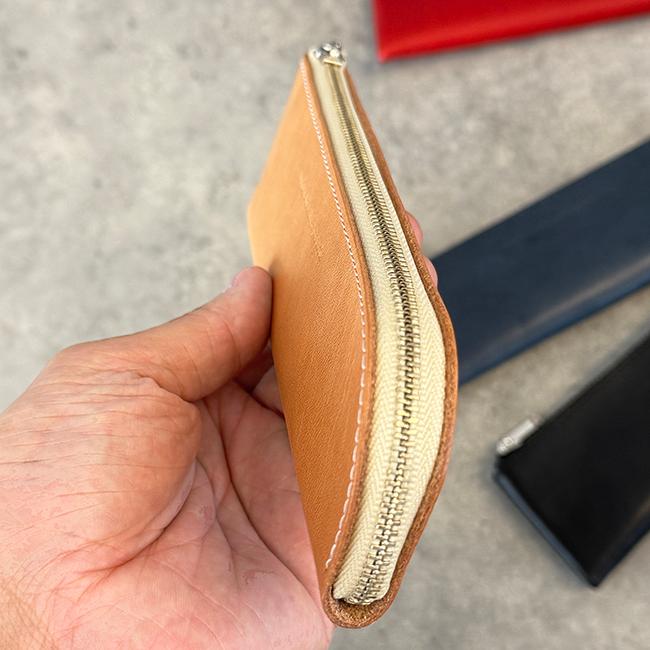 【即納 / 名入れ無料】本革 ペンケース L字 ペン入れ 筆箱 コンパクト 栃木レザー 名入れ 御祝 文房具 チャック 入学 |  | 04