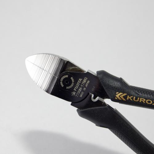 フジ矢 黒金 (KUROKIN) 電工名人偏芯薄刃ニッパ 200mm 7700N フジ矢 黒金 (KUROKIN) 電工名人偏芯薄刃ニッパ 200mm 7700N