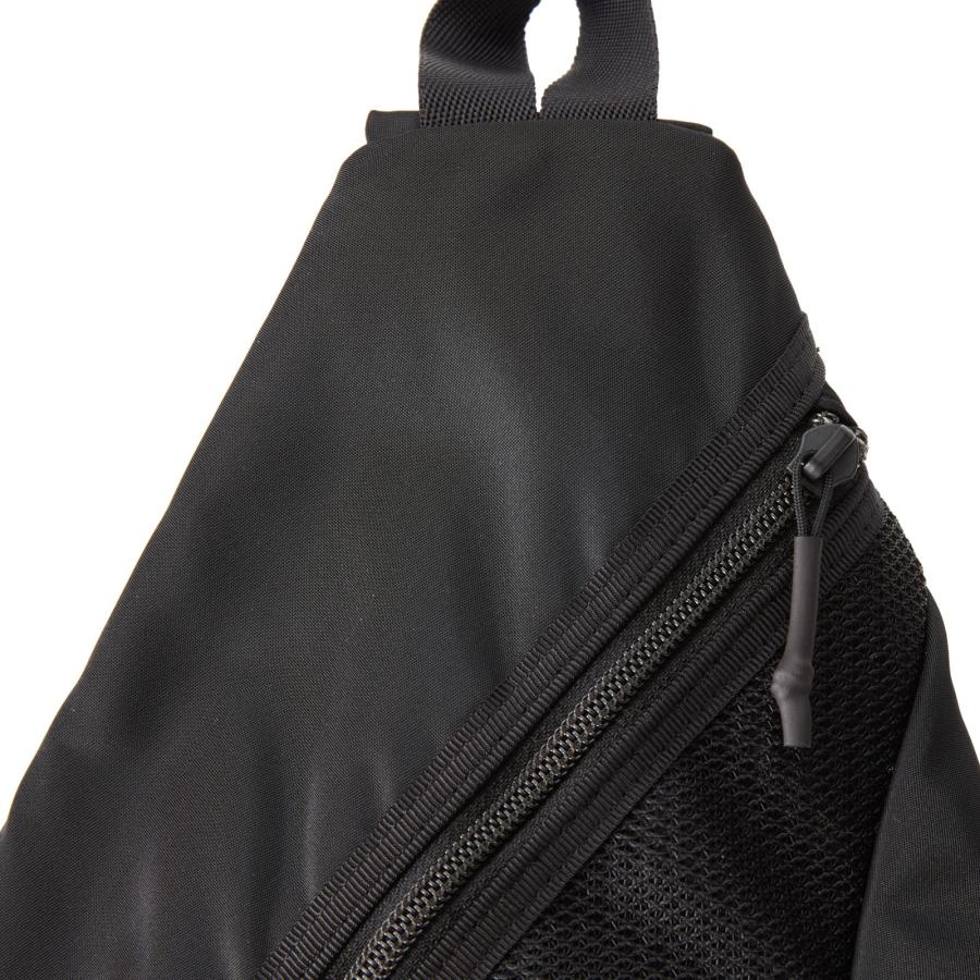 SLOW（スロウ） 正規品 バッグ ショルダーバッグ NYLON TRIANGLE