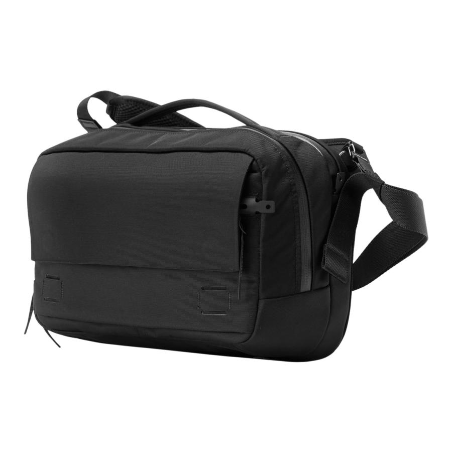 正規品 BLACK EMBER ブラックエンバー バッグ ショルダーバッグ GRIP SLING 12 EMBERTEX メンズ レディース 12L 14インチ 肩がけ 斜めがけ PC収納 ブランドの画像
