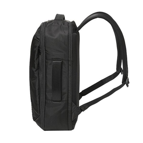 Incase インケース　 黒 リュック　ビジネスバッグ　ライト　軽量 incase 正規品 インケース Incase ビジネスバッグ リュック