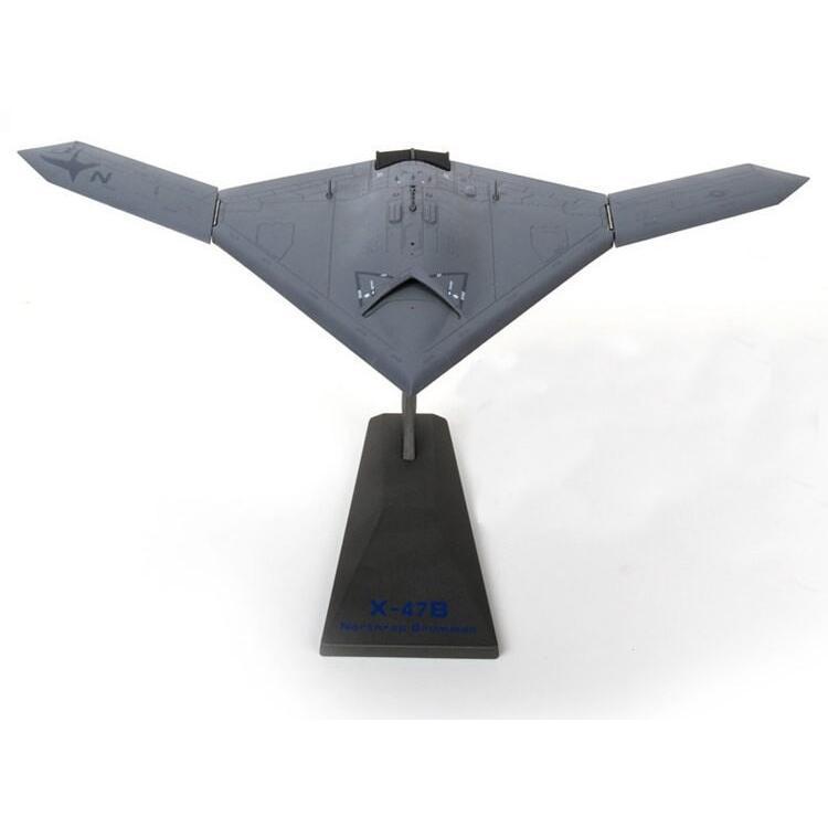 プラモデル 航空機 オシャレ模型 ノースロップ・グラマン モデルエアクラフト アメリカ空軍機 1/72 Northrop Grumman X-47B ギフト