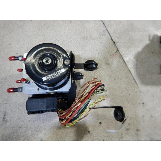 ボルボ 50シリーズ CBA-MB5244 ABSアクチュエーター 293660