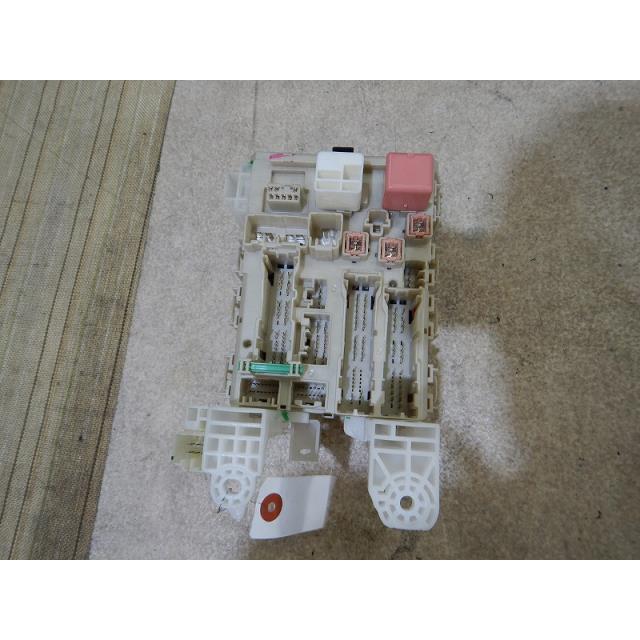 おんせん専用① カローラルミオン DBA-NZE151N ヒューズボックス 296091 : 有限会社