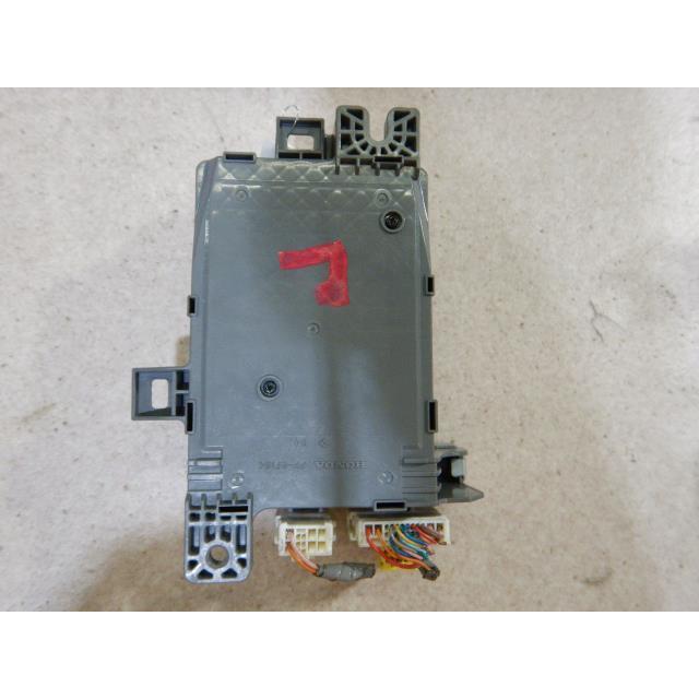 オデッセイ DBA-RB3 ヒューズボックス 307017 : 有限会社 村上パーツ