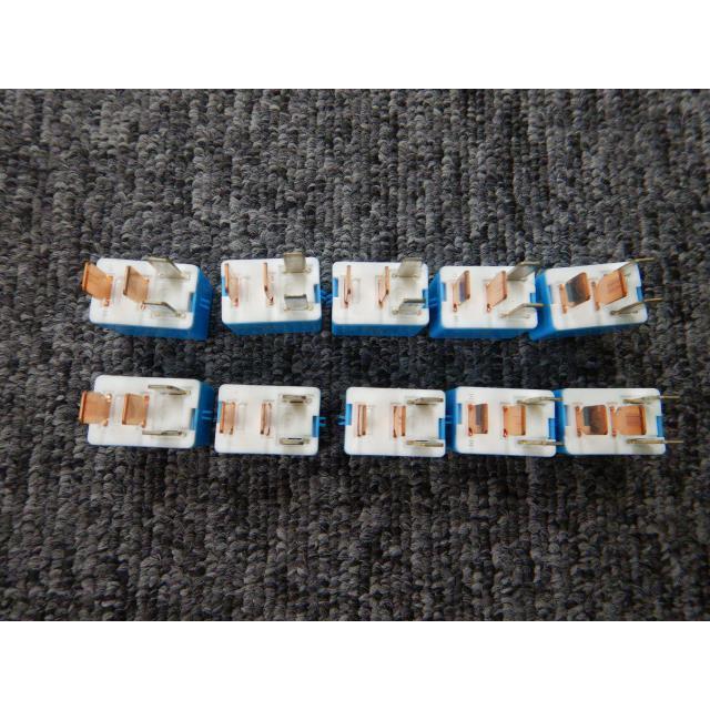 プリウス DAA-ZVW30 フォグリレー10個セット 90987-02027/156700-2870