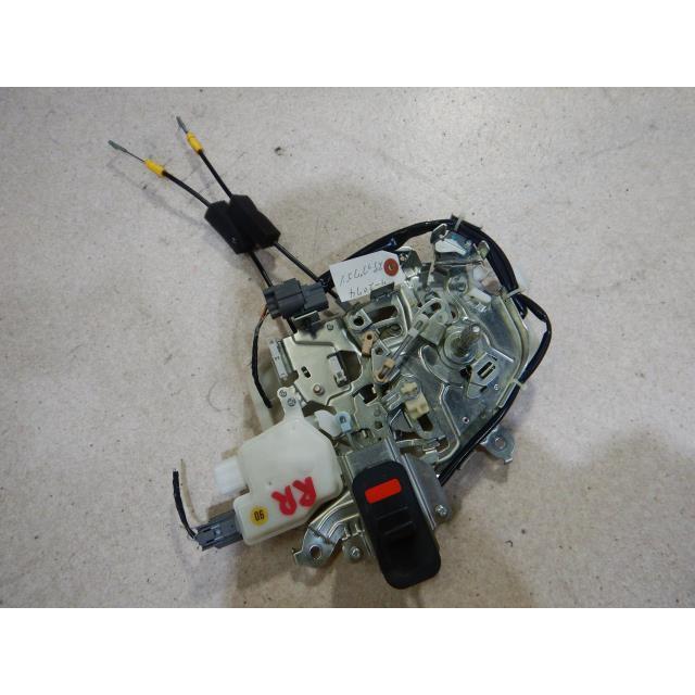 ステップワゴン DBA-RG1 右リアスライドドアロックソレノイド 309339