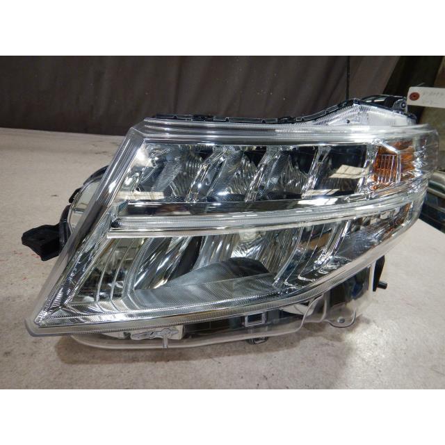 好評につき延長！ ルーミー DBA-M900A 左ヘッドライト - ideup.com.br