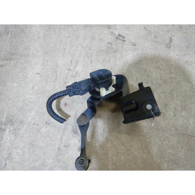 MPV DBA-LY3P リアレベライザー ハイトコントロールセンサー 341471 