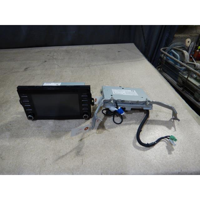 アクア 6AA-MXPK16 オーディオ テレビ無タイプ 86140-52570 Y341510