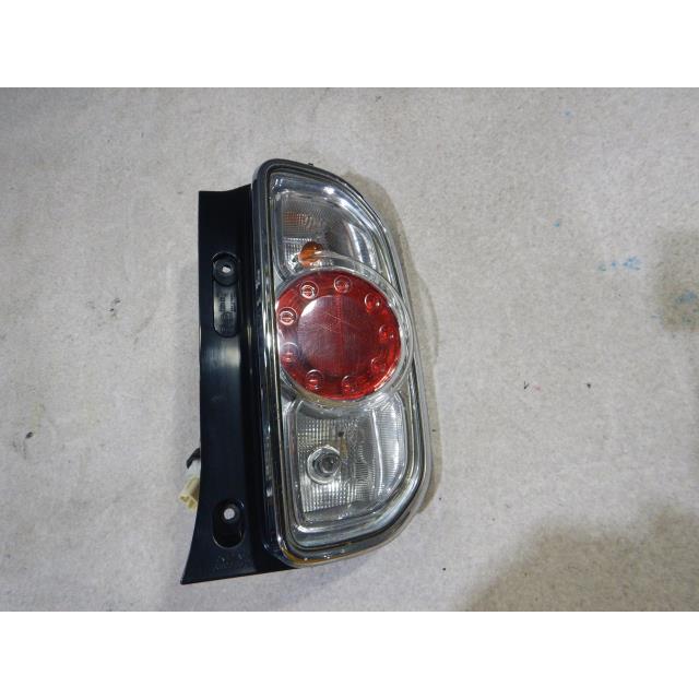 ハスラー DBA-MR31S 右テールランプ 354638 : 有限会社 村上パーツ
